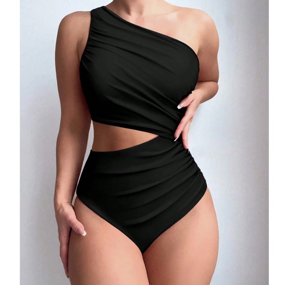 Solid Black One Shoulder Cutout Monokini One Piece Swimsuit - Picture 1 of 4